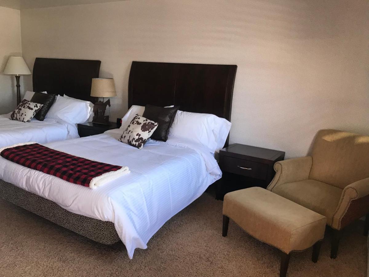 Country West Motel Of ร็อกสปริงส์ ภายนอก รูปภาพ