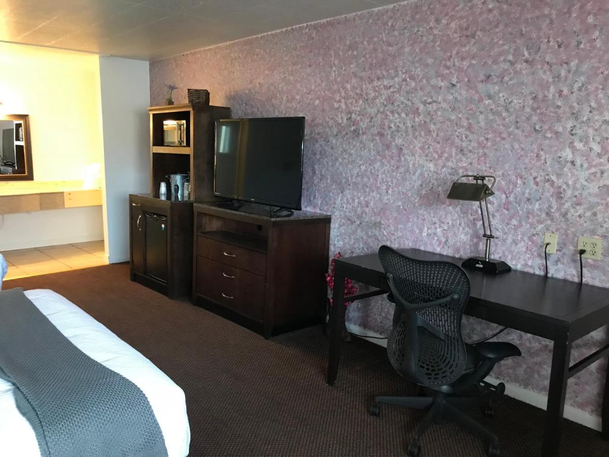 Country West Motel Of ร็อกสปริงส์ ภายนอก รูปภาพ